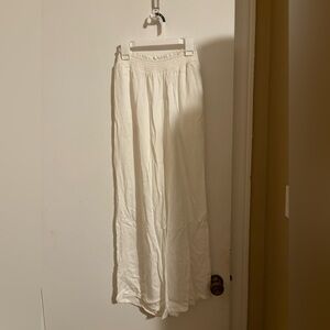 White linen flowy pants